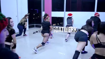 Jingle Bells TWERK