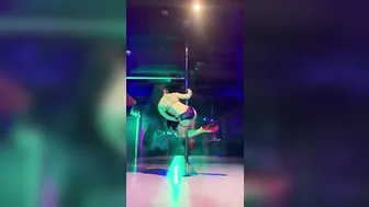 my pole dance show!! #3