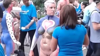 BODY PAINT EVENT ON THE STREET