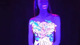 UV BODYPAINT BLOOPERS #3