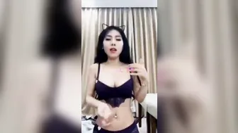 Wanita Ini Lepas BH Saat Live Big0 | Review Bikini | Viral Tv | Mau Viral #Melorot #4