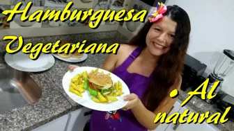 HAMBURGUESA VEGETARIANA AL NATURAL Familia Naturista-Nudista A Naturist family VEGETARIAN HAMBURGER