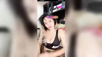 Bigo Live | Cewe toket gede goyang wikwik hot10# channel | goyang hot colmek anunya bohay #3