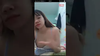 NIP SLIP viet chick on bigo live