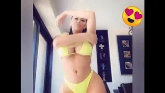 La Chica con el culo y las tetas mas ricos calientes y sabrosos del mundo Instagram y snapchat