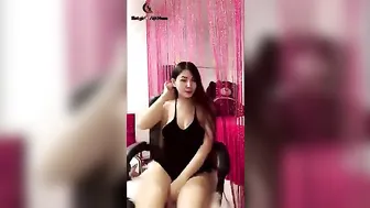 Hot girl - Nhảy sexy dance khoe mông Livestream - Sexy asian girl #3