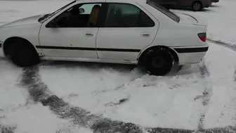 sexy girl hard revving in barefoot, torture engine pedal pumping, spinning on ice #4