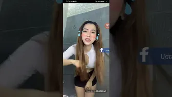 Vietnam girl sexy dance