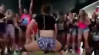 sexy girl twerk #2