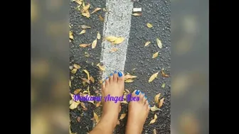 Pretty feet walking barefoot; ASMR; Foot fetish