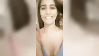 Poonam Pandey Nip Slip Ig live #4