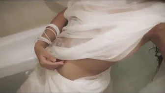 SEXY GIRL NUDE Bathroom Video | Watch now... #4