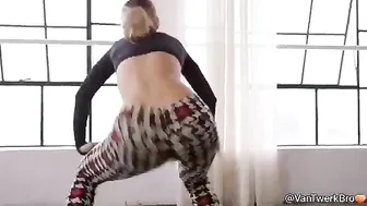 Nice ass twerk dance #2