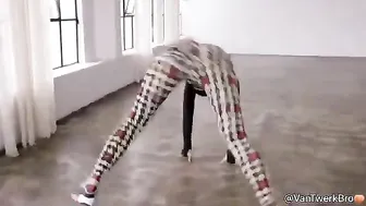 Nice ass twerk dance #3