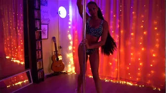 "Come Through and Chill" Pole wear demo by Candace Cane