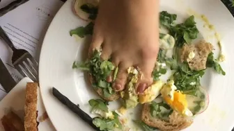 Feet Fucking Food S1 EP09: No metaphors here.