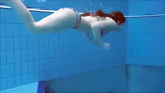 Hot model Under water show #4