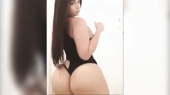 HOT WHITE GIRL (BIG BOOTY) #4