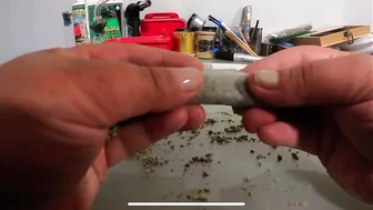 Rolling a big ass joint 101 #2