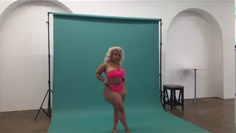 BTS Photoshoot with model Aaliyah Tiny