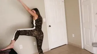 Army Girl Twerk! #2