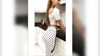 Super hot girls who love their body (Vine) #3