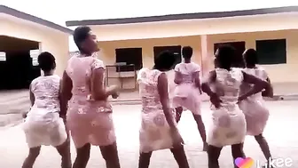 #See SHS students twerking like crazy♥️♥️♥️♥️♥️♥️ #3