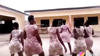 #See SHS students twerking like crazy♥️♥️♥️♥️♥️♥️ #4