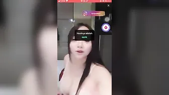 BIGO LIVE CEWE Sexy big tits dance bokong aduhai #2