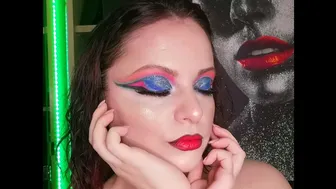 amazing makeup blue and red eyeshadows