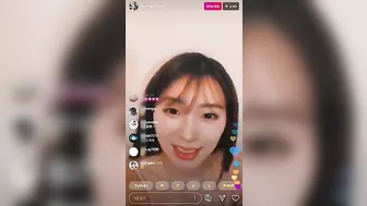 Japanese Model: Morisaki Tomomi (morisakitomomi)'s InstaLive (200416) #3