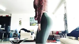 New Hot girl moves big booty in leggings twerk #2