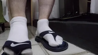 Nike Rift Socks and Nike Comfort Thongs